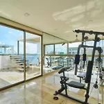 Charming And Perfectly Located Studio With Rooftoop Pool